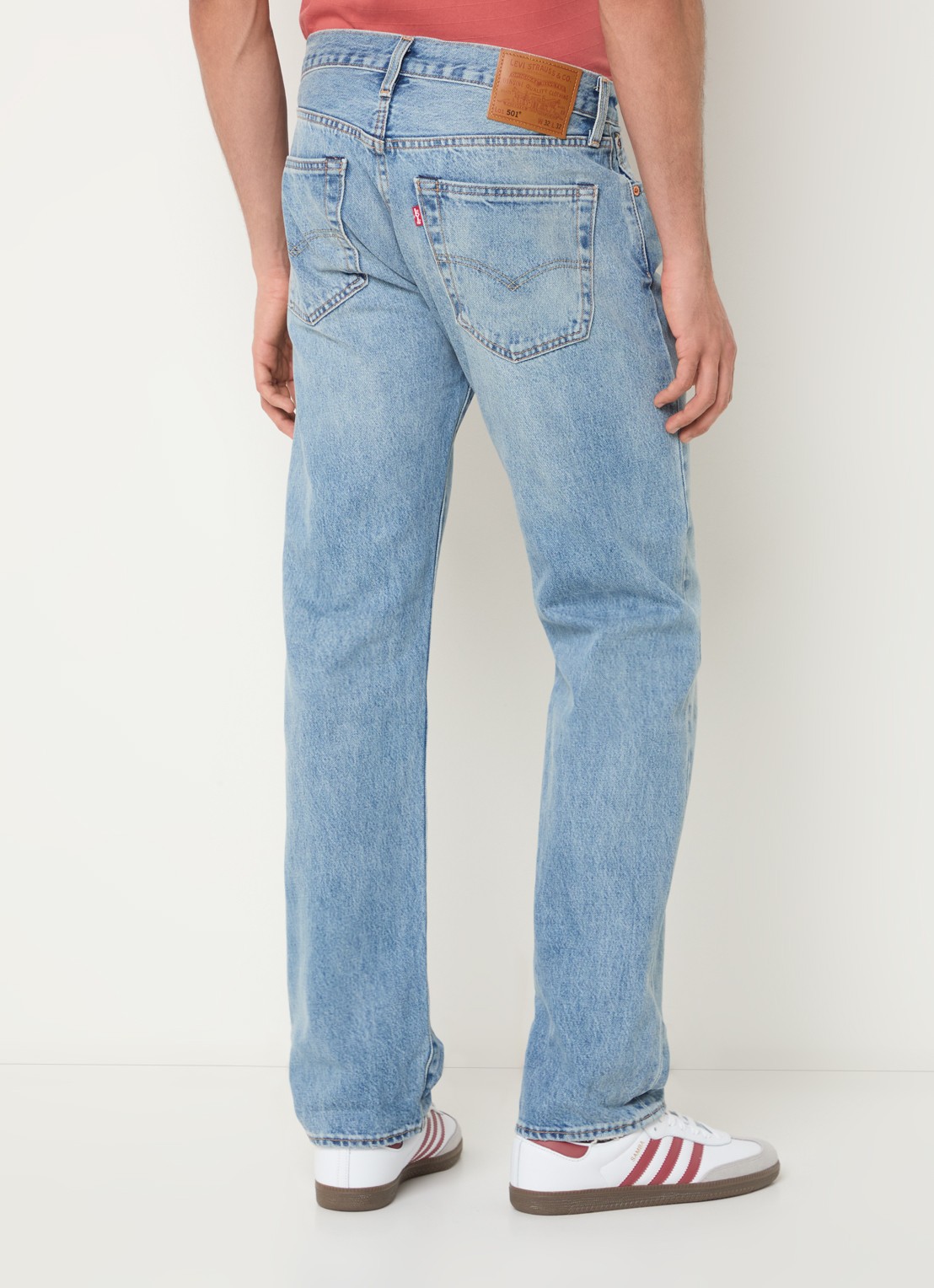 Levi's 501 straight leg jeans met lichte wassing - achterkant 3 indigo