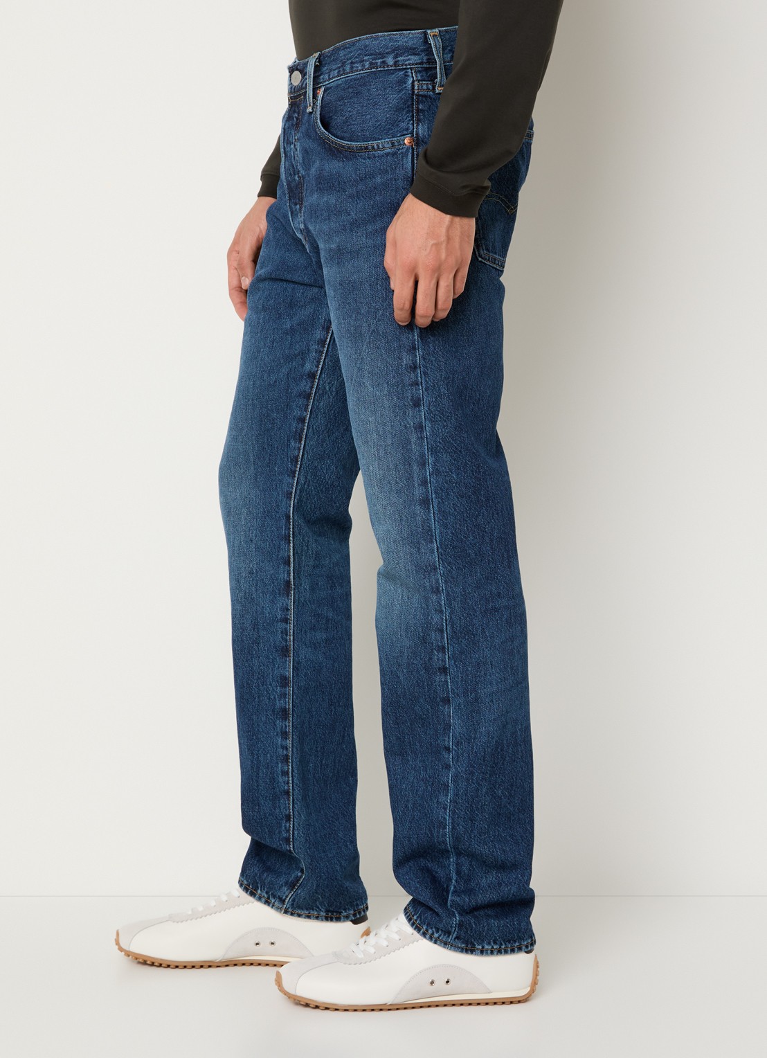 Levi's 501 straight leg jeans met medium wassing - detail 2 indigo
