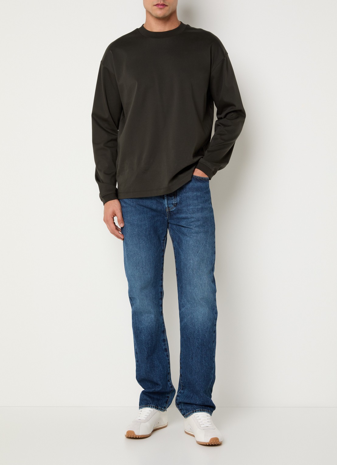 Levi's 501 straight leg jeans met medium wassing - voorkant 4 indigo