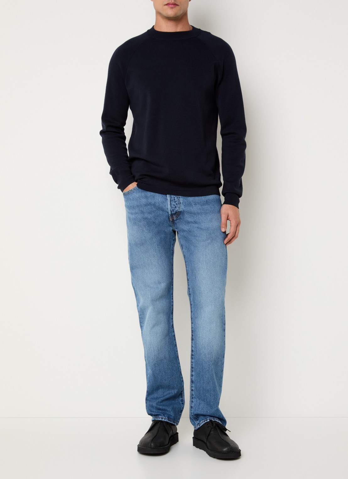 Levi's 501 straight leg jeans met medium wassing - voorkant 5 indigo