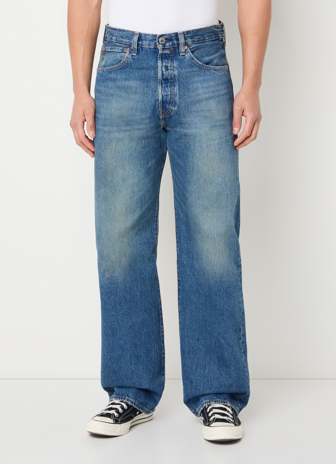 Levi's 501 straight leg jeans met medium wassing - detail 3 indigo