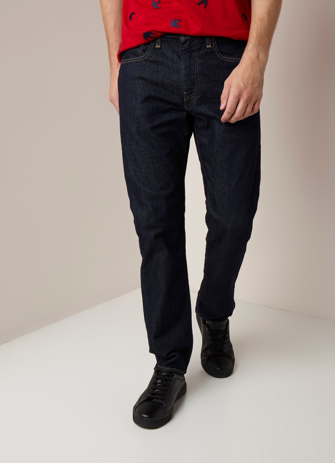 Levi's 502 Performance mid rise straight leg jeans - detail 5 indigo