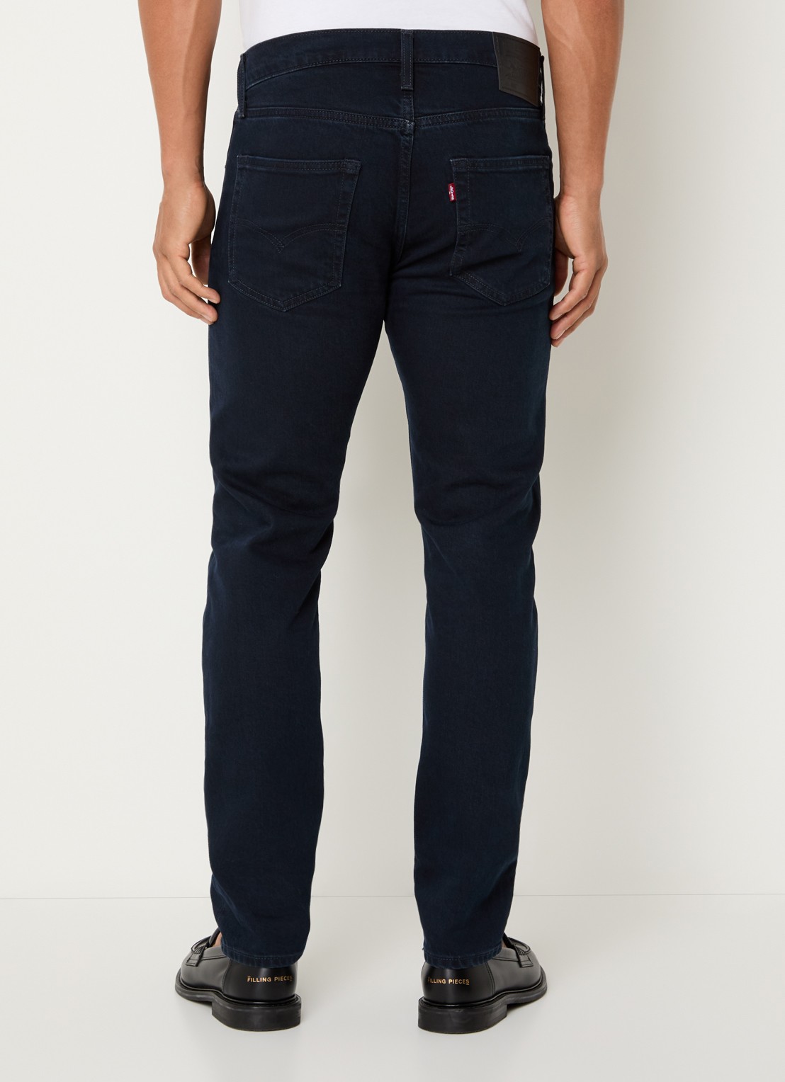 Levi's 502 Slim fit jeans met donkere wassing en steekzakken - achterkant 3 indigo