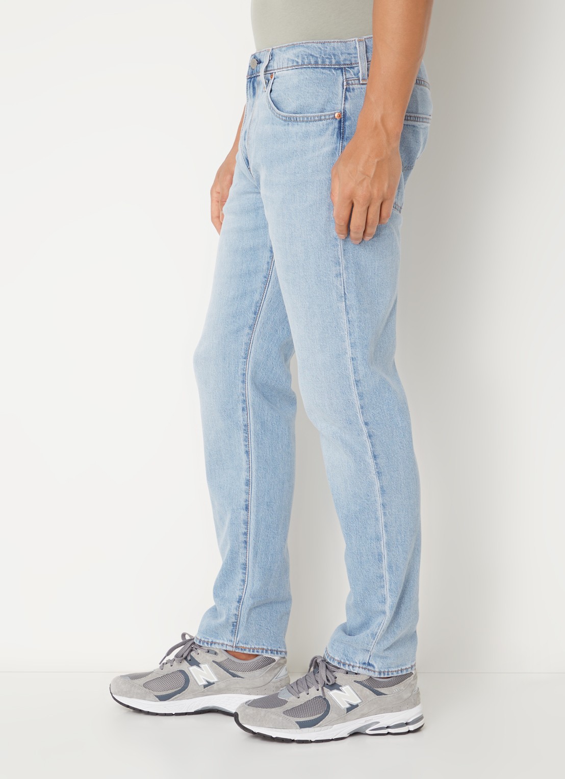 Levi's 502 Slim fit jeans met lichte wassing - detail 5 indigo