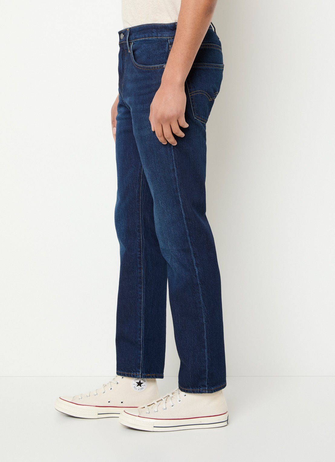 Levi's 502 tapered jeans  met donkere wassing - detail 3 indigo