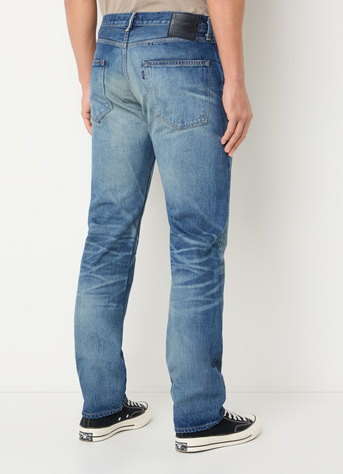 Levi's 505 slim fit jeans met medium wassing - achterkant 5 indigo