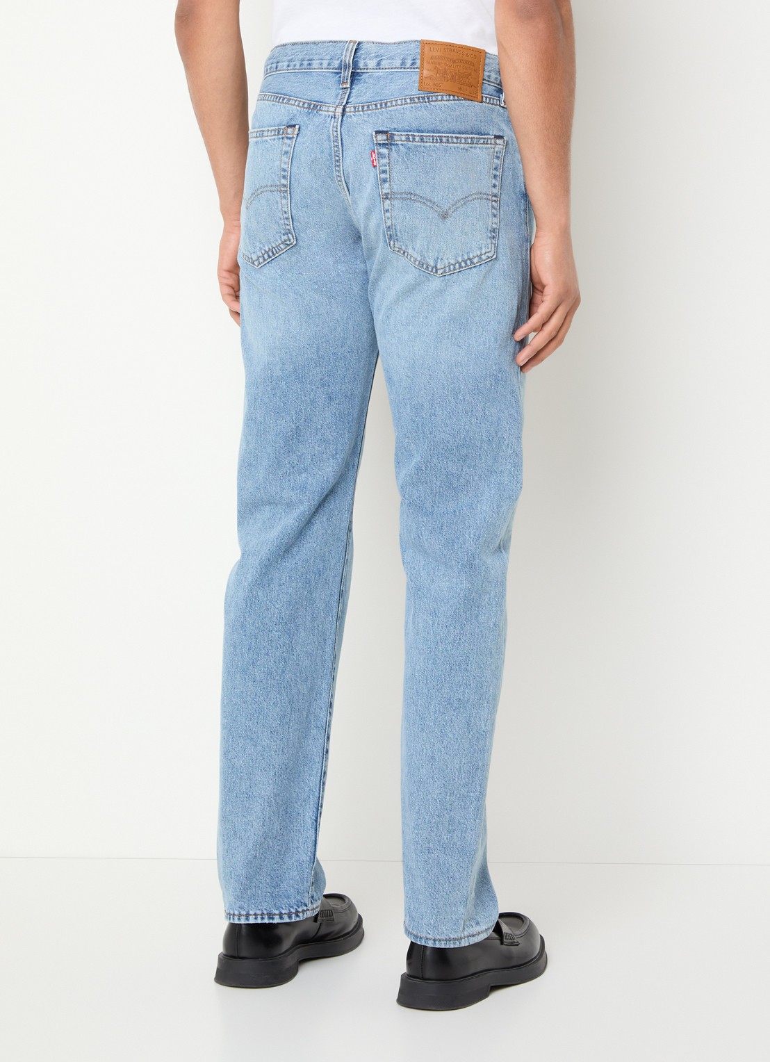 Levi's 505 straight leg jeans met lichte wassing - achterkant 5 indigo