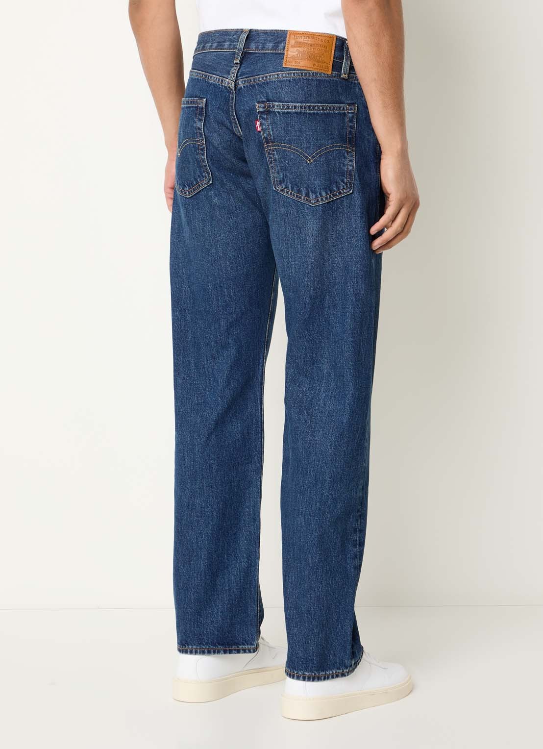 Levi's 555 straight leg jeans met donkere wassing - achterkant 3 indigo