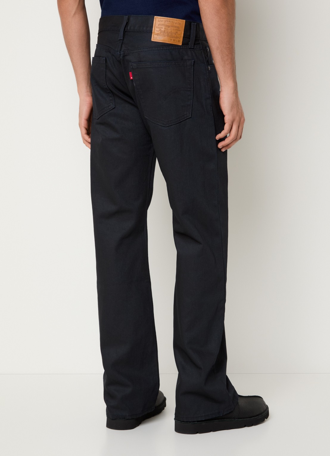 Levi's 567 loose fit jeans met donkere wassing - achterkant 5 indigo