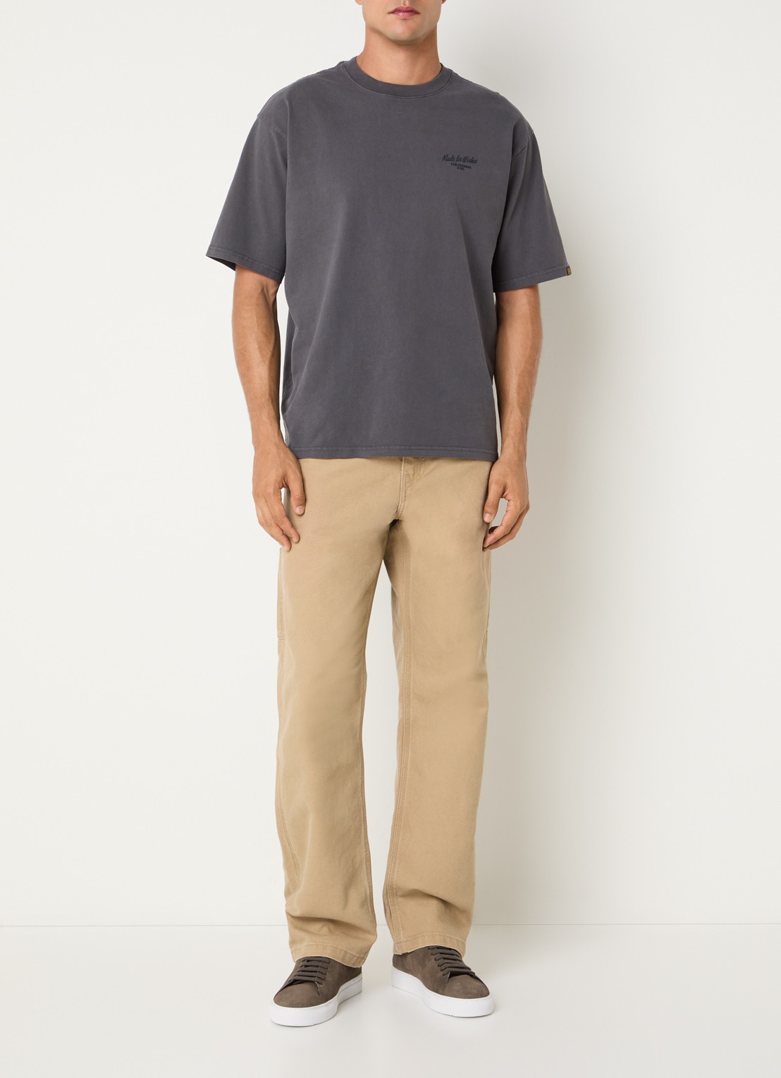 Levi's 568 loose fit cargobroek met steekzakken - voorkant 2 oranjebruin