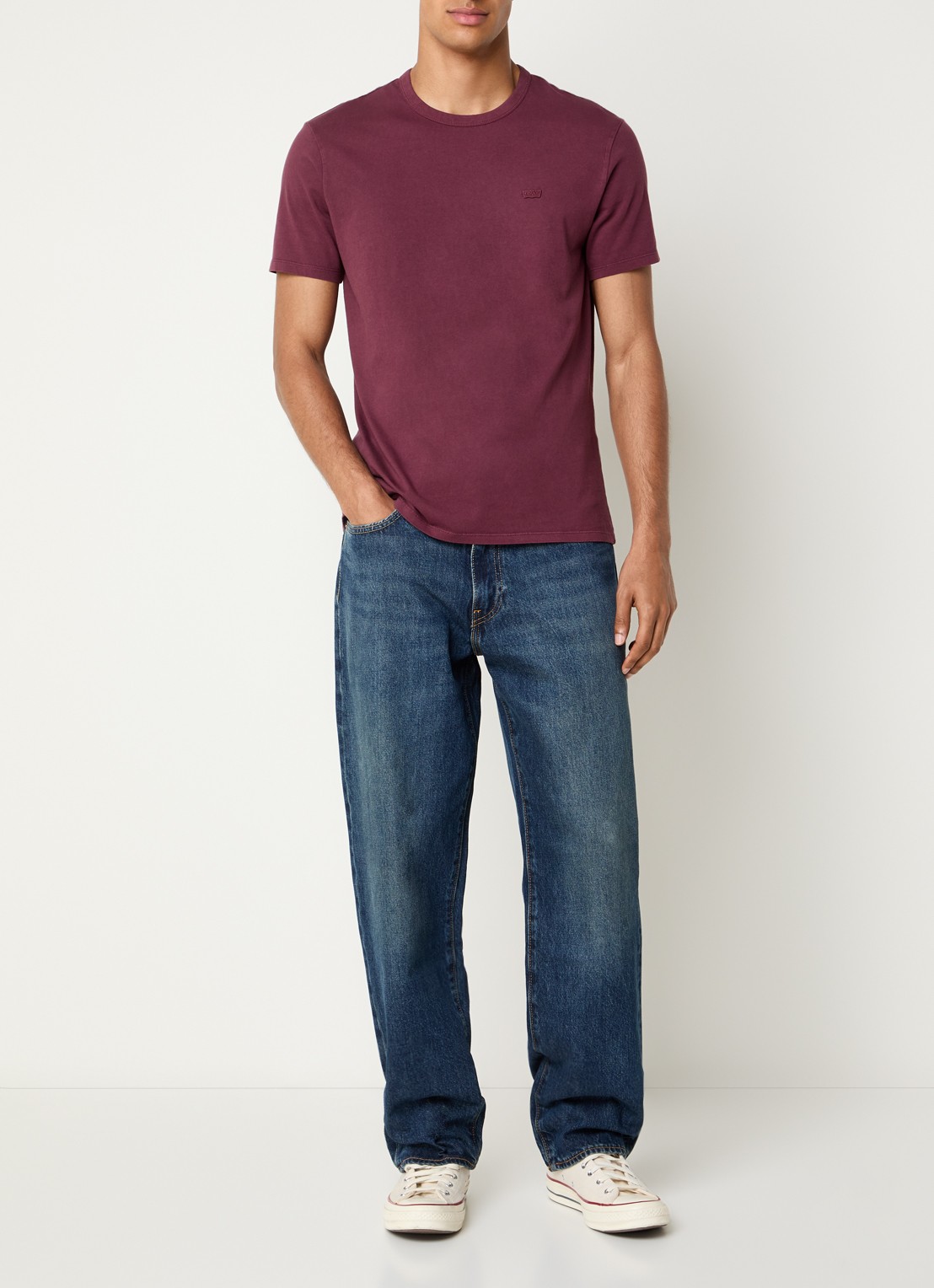 Levi's 568 loose fit jeans met donkere wassing en steekzakken - voorkant 5 indigo
