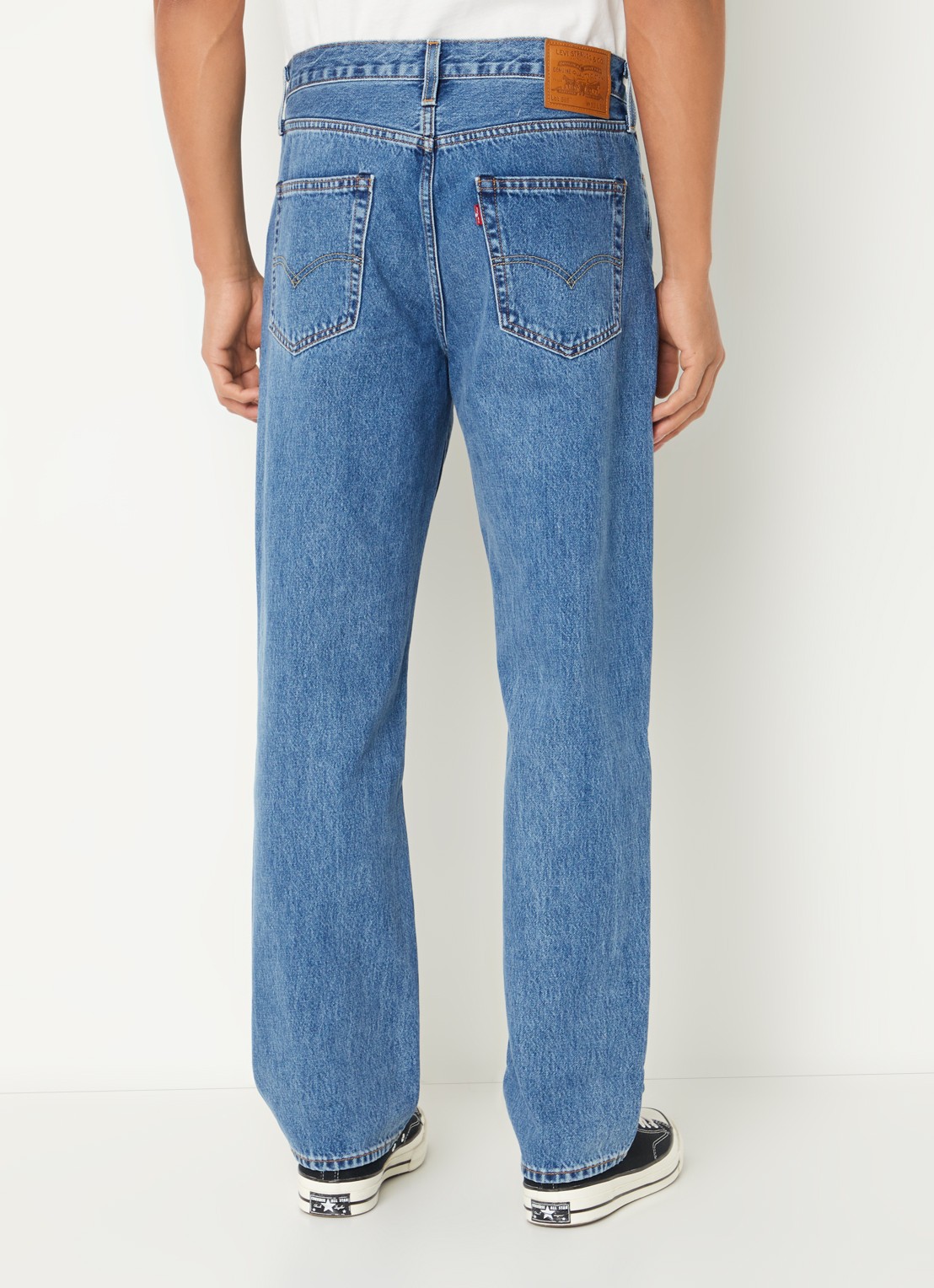 Levi's 568 stay loose fit jeans met medium wassing - achterkant 3 indigo