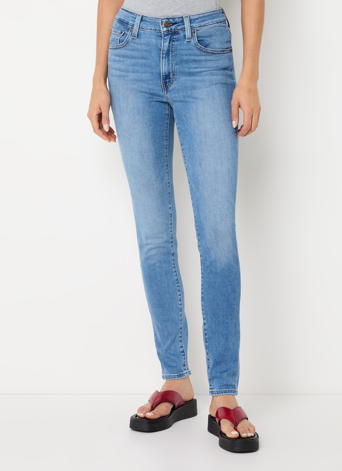 Levi's 721 high waist skinny jeans met lichte wassing - detail 3 indigo