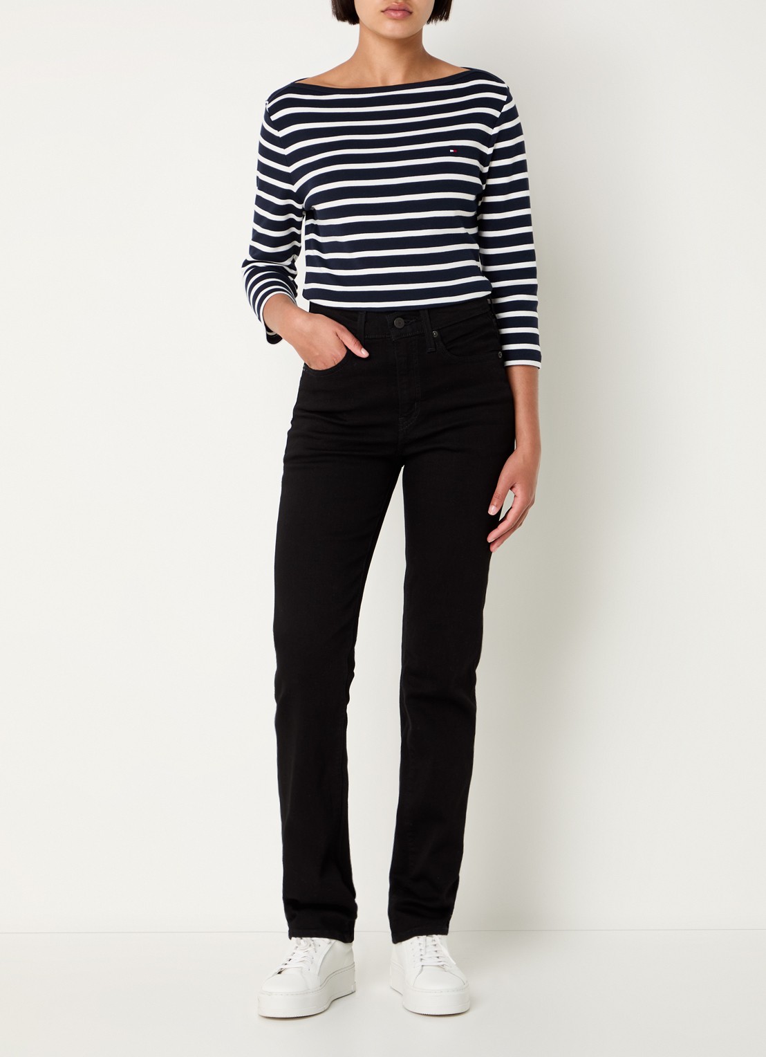 Levi's 724 high waist slim fit jeans met gekleurde wassing - voorkant 2 zwart