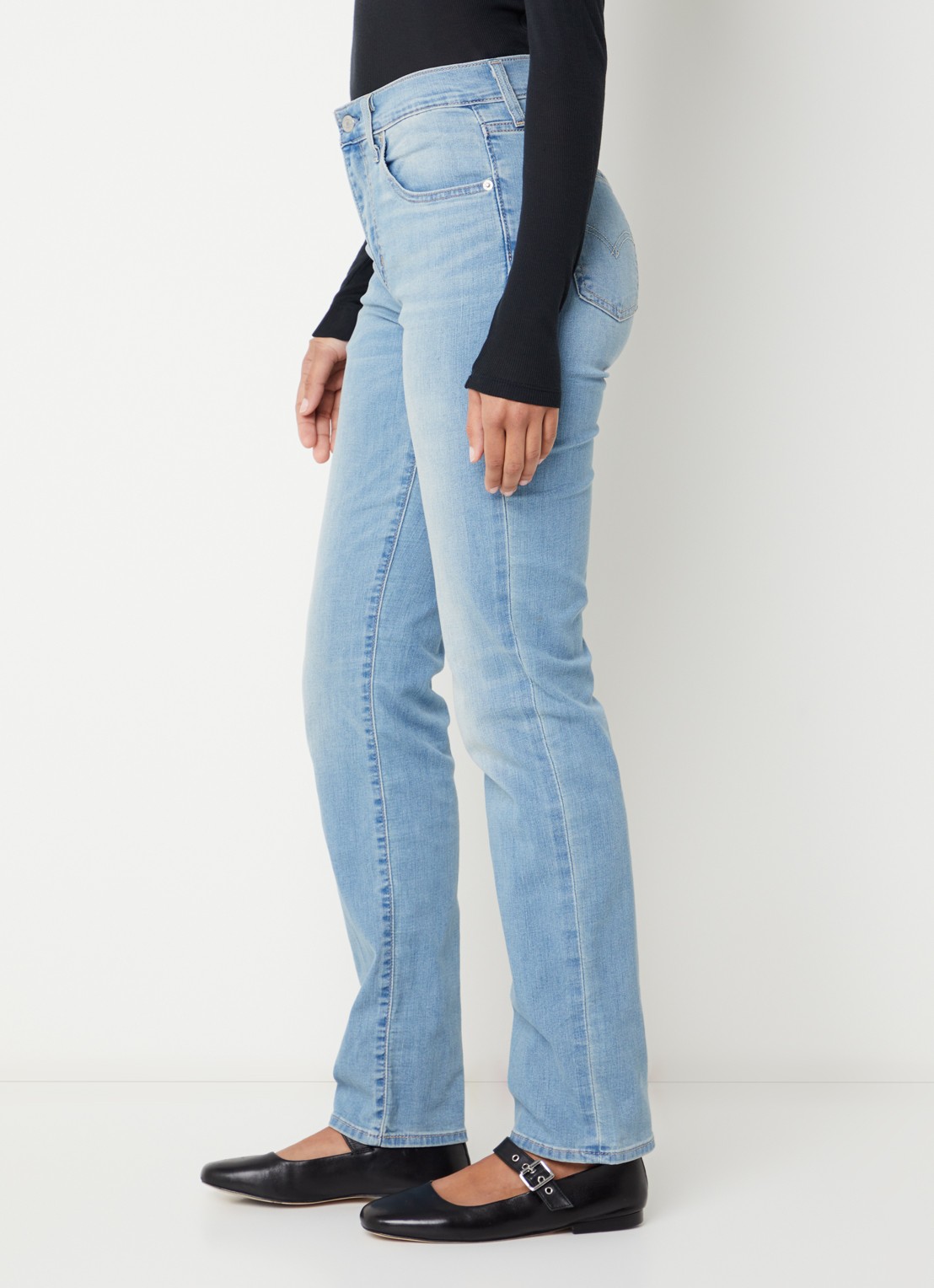 Levi's 724 mid waist slim fit jeans met lichte wassing - detail 2 indigo
