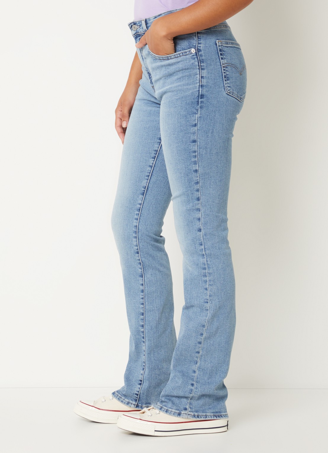 Levi's 725 high waist bootcut jeans met medium wassing - detail 3 indigo