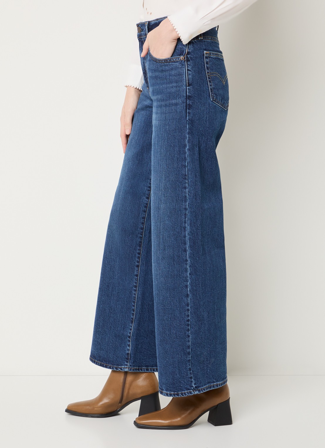 Levi's 728 High waist copped wide leg jeans met medium wassing - detail 5 indigo