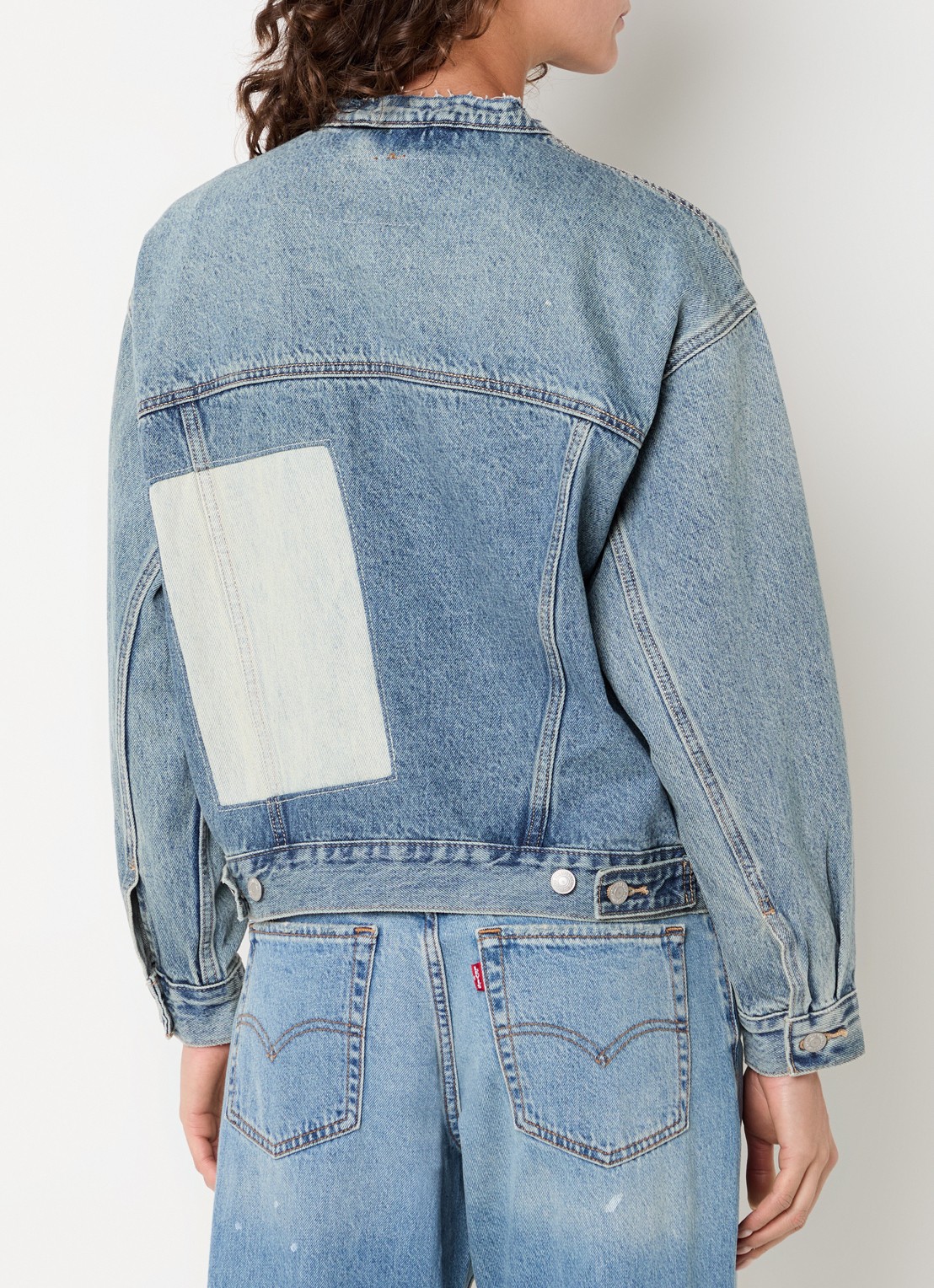 Levi's 90's Trucker Craft Of Love spijkerjas met steekzakken - achterkant 4 indigo