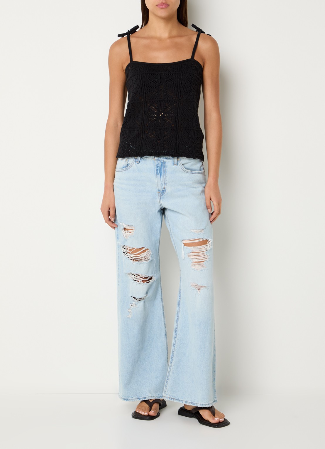 Levi's Abbey grofgebreide top van crochet met gestrikt detail - voorkant 4 zwart