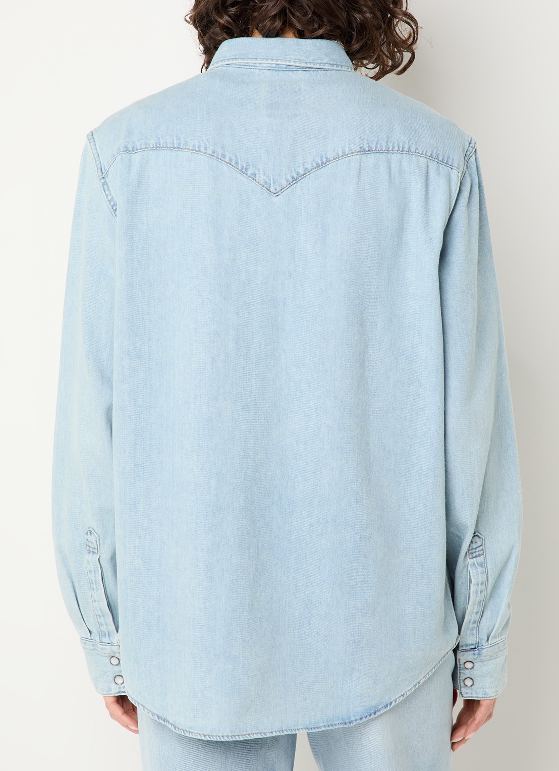 Levi's Barstow blouse van chambray met borstzakken - achterkant lichtblauw