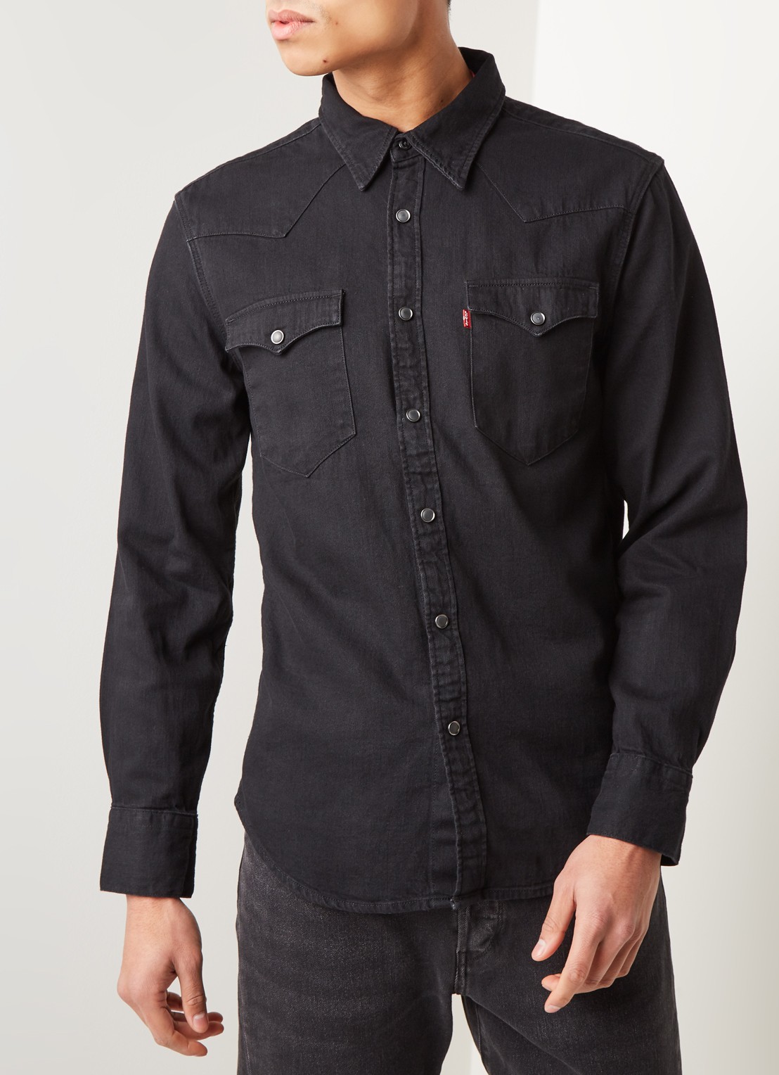 Levi's Barstow regular fit overhemd van denim met klepzakken - detail 4 zwart