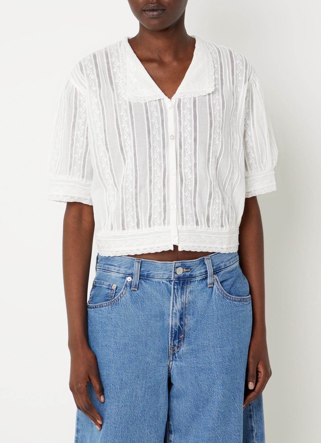 Levi's Blue Tab cropped blouse met broderie - detail 4 gebroken wit