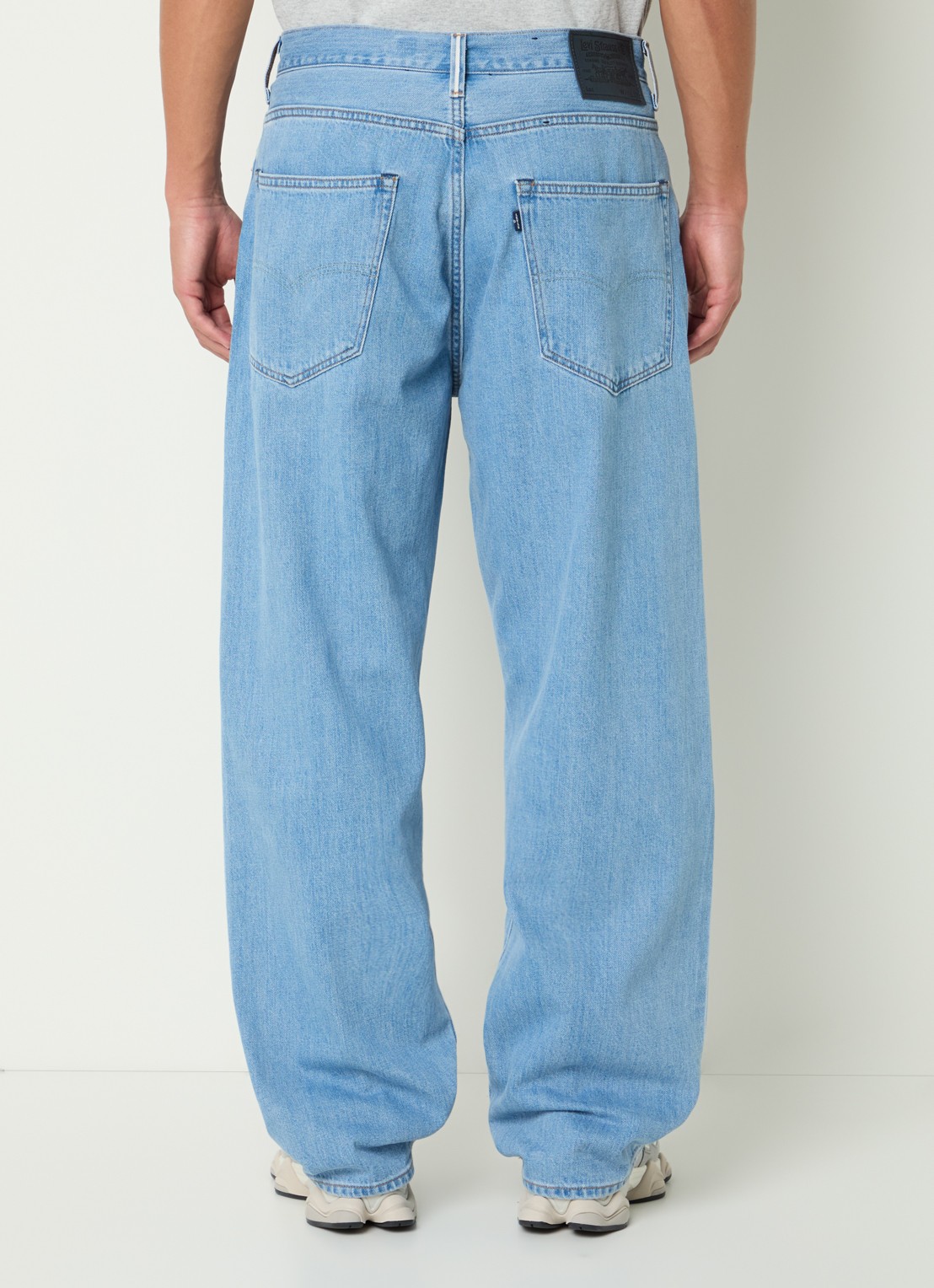 Levi's Blue tab loose fit jeans met steekzakken - achterkant 5 indigo