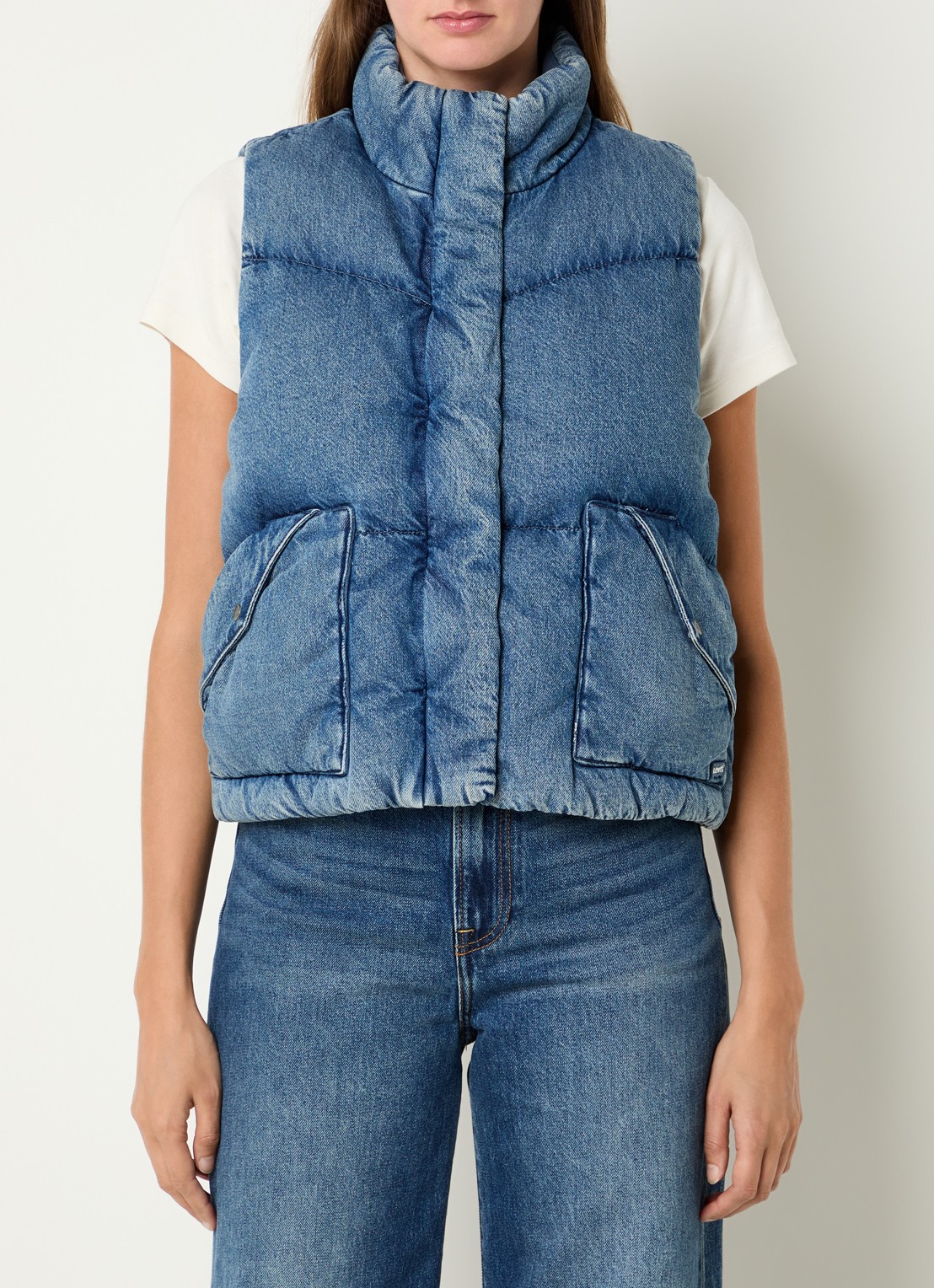 Levi's Bodywarmer van denim met donsvulling - detail 4 donkerblauw