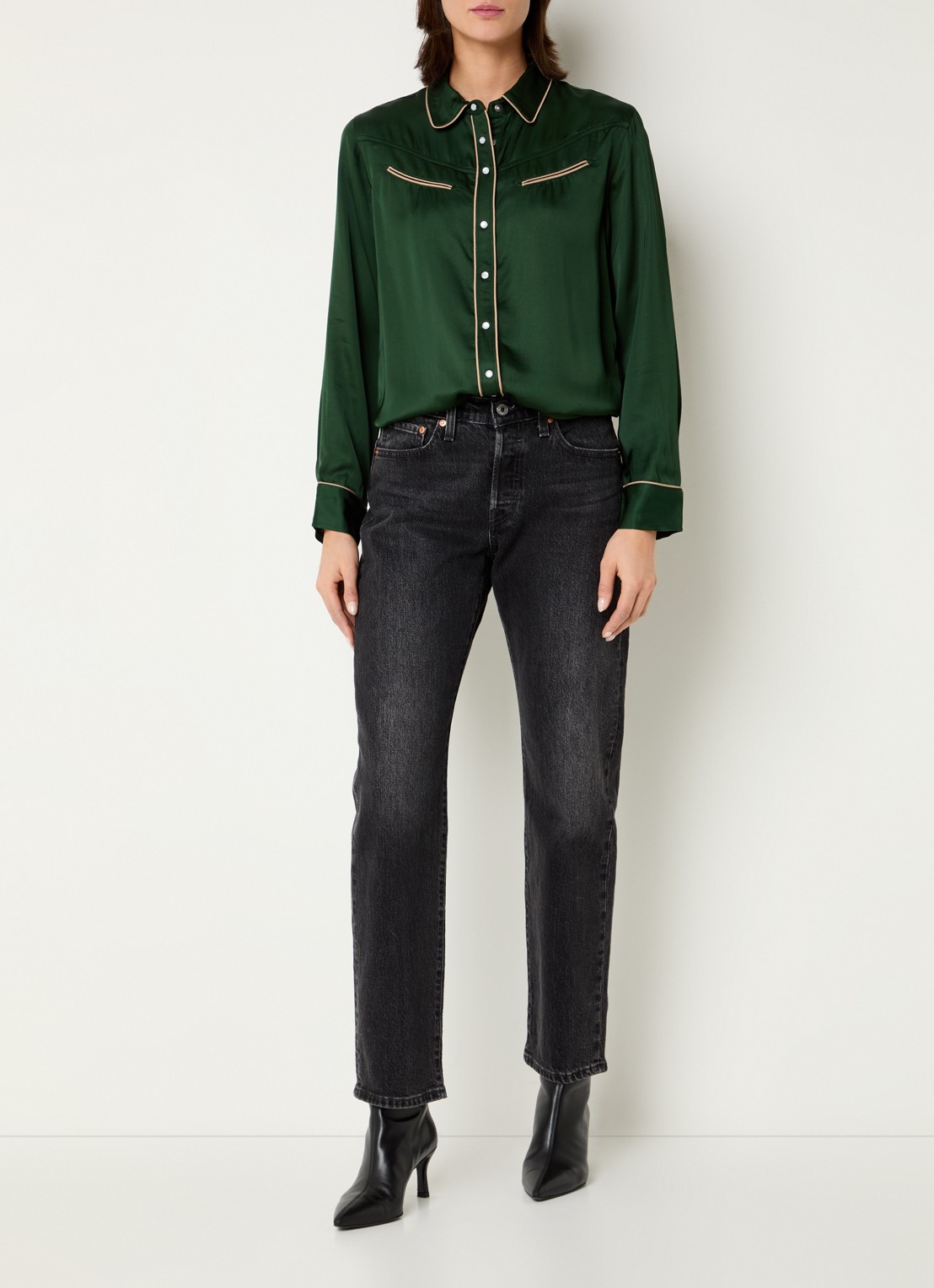 Levi's Bradie blouse van satijn met paspelzakken - voorkant 2 groen