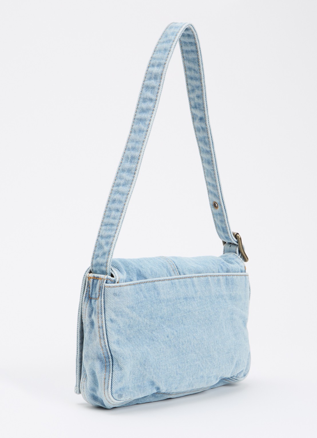 Levi's Brannan schoudertas van denim met verstelbare schouderriem - achterkant lichtblauw