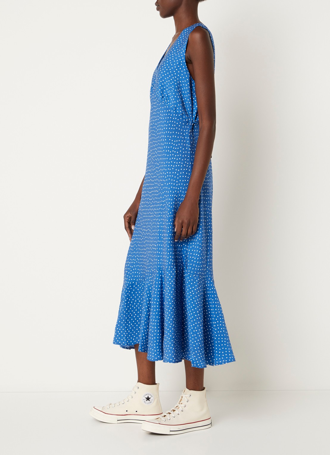 Levi's Brita maxi jurk met strikceintuur - voorkant 4 lichtblauw