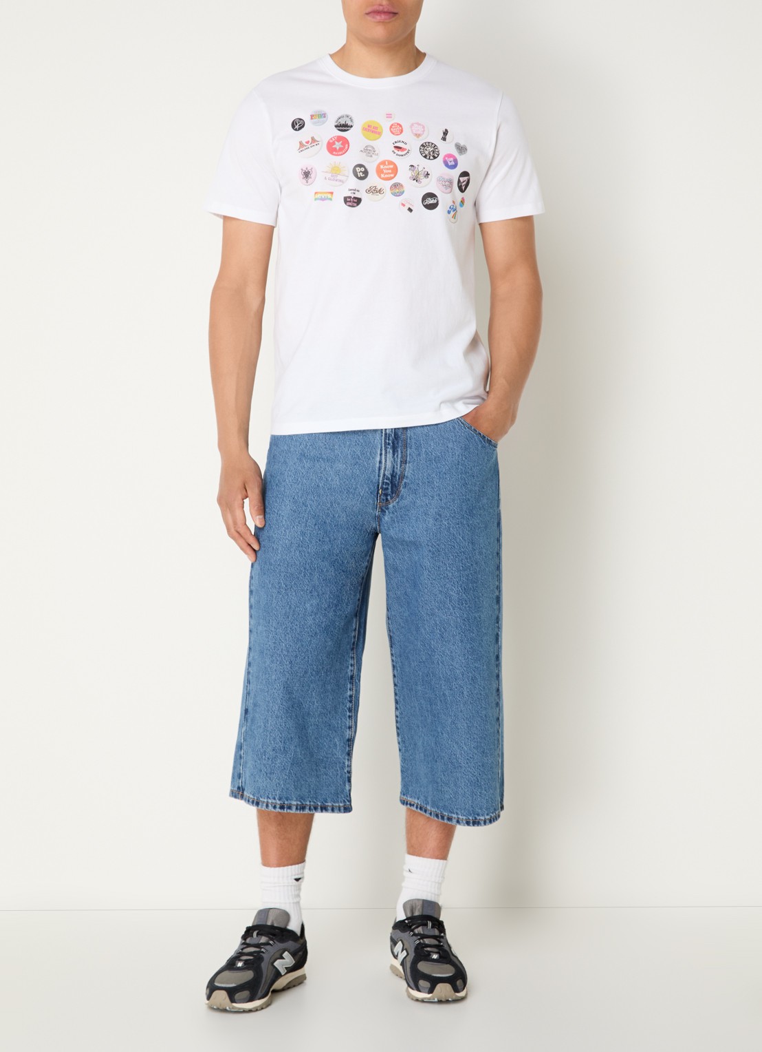 Levi's Community T-shirt met print - voorkant 4 wit