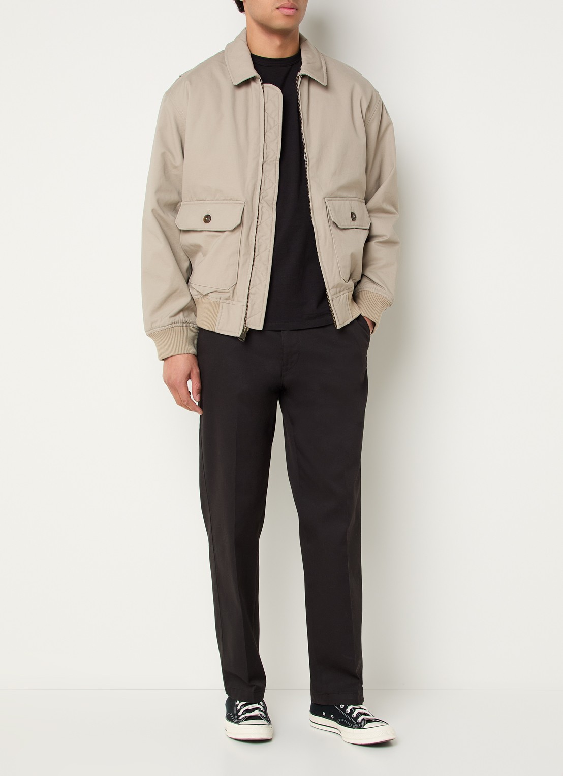 Levi's Cortland bomberjack met klepzakken - voorkant 3 donkerbeige