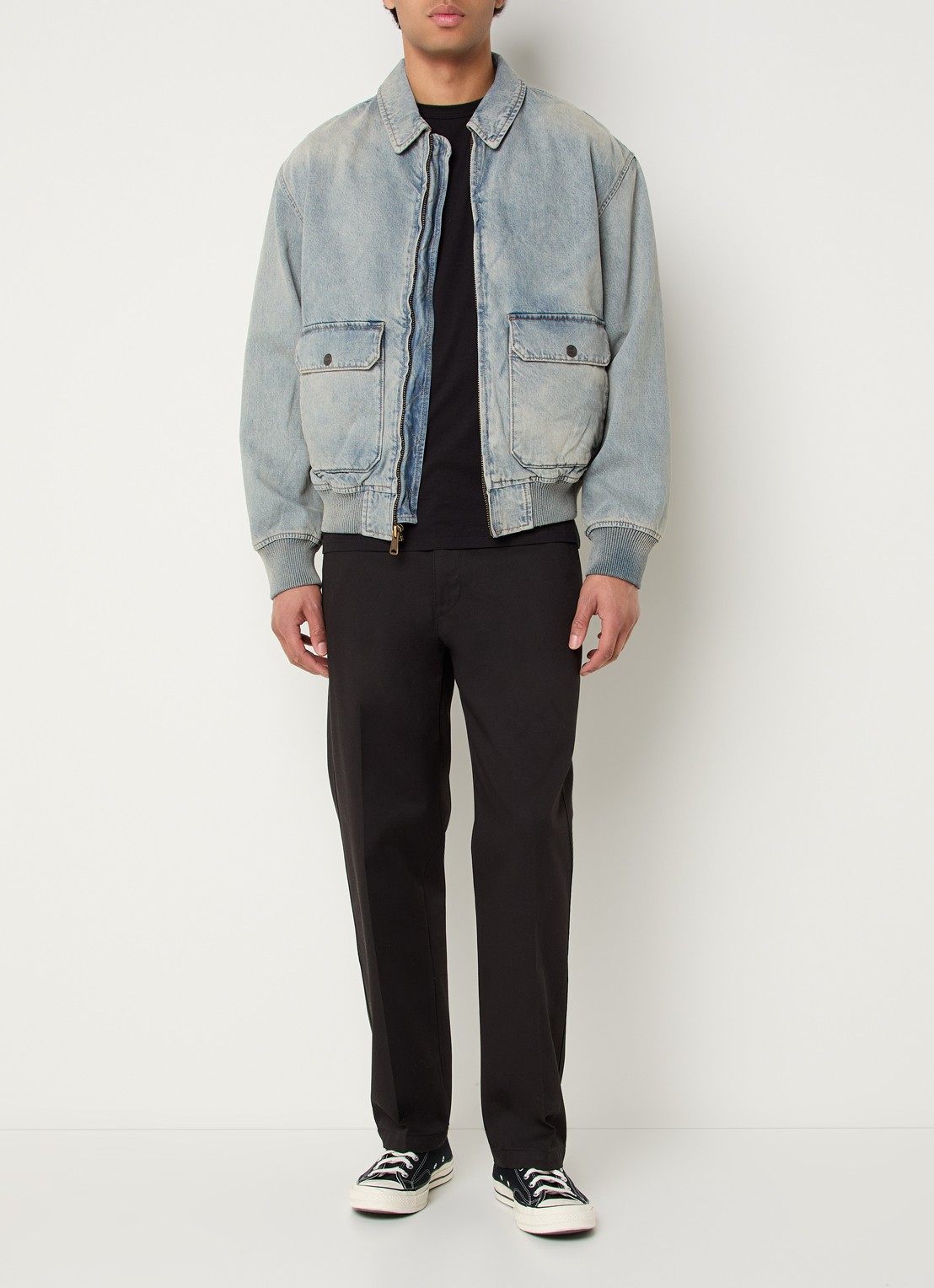 Levi's Cortland bomberjack van denim met klepzakken - voorkant 4 indigo