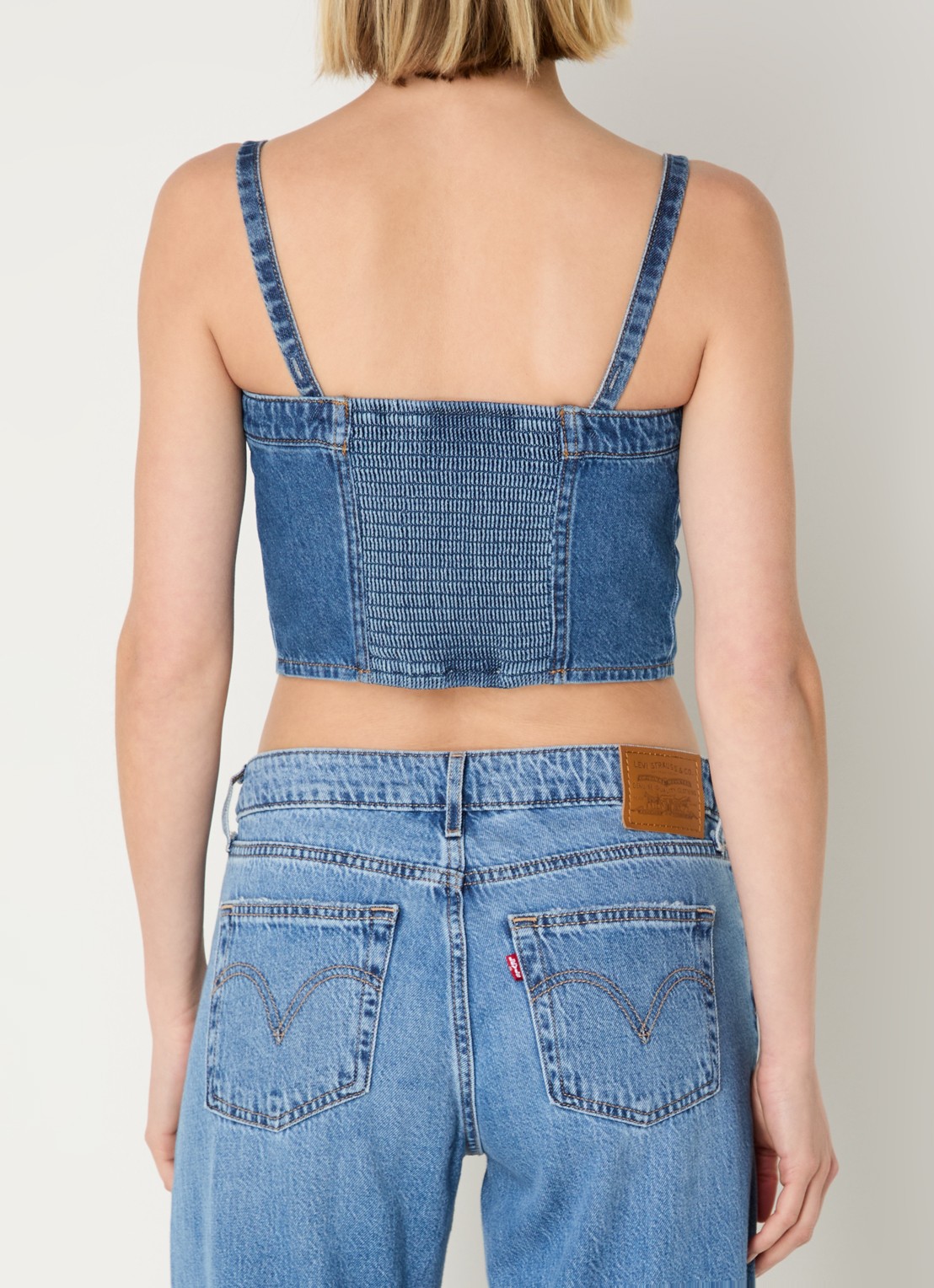 Levi's Crop top van denim met borstzakken - achterkant indigo