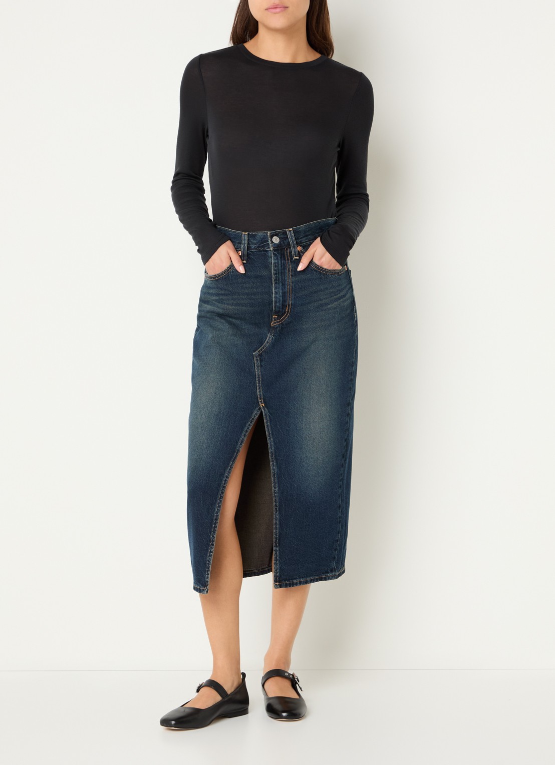 Levi's Decon midi spijkerrok met steekzakken en split - voorkant 3 indigo