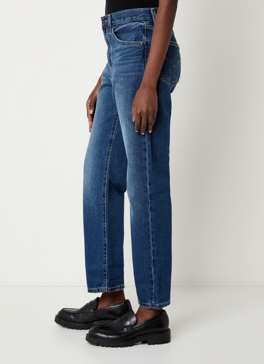 Levi's Easy Dad high waist straight leg jeans met medium wassing - detail 7 indigo