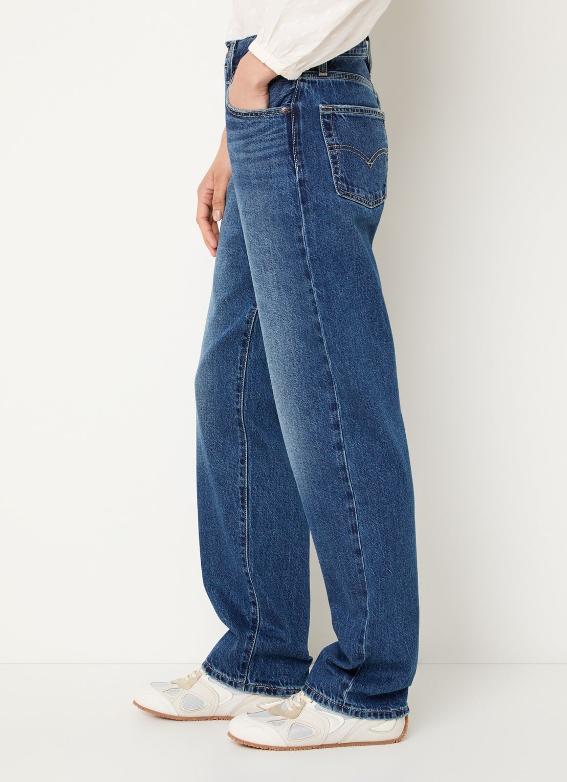 Levi's Easy Dad high waist straight leg jeans met medium wassing - detail 9 indigo