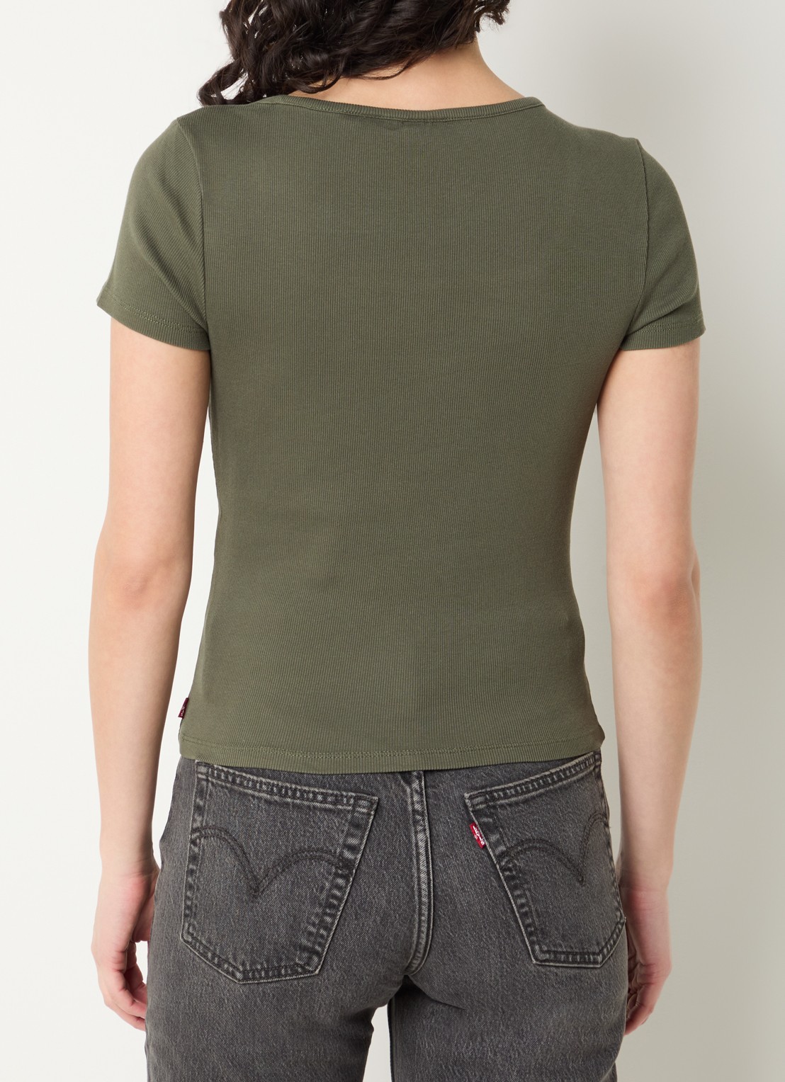 Levi's Essential ribgebreid cropped T-shirt - achterkant 3 bronsgroen
