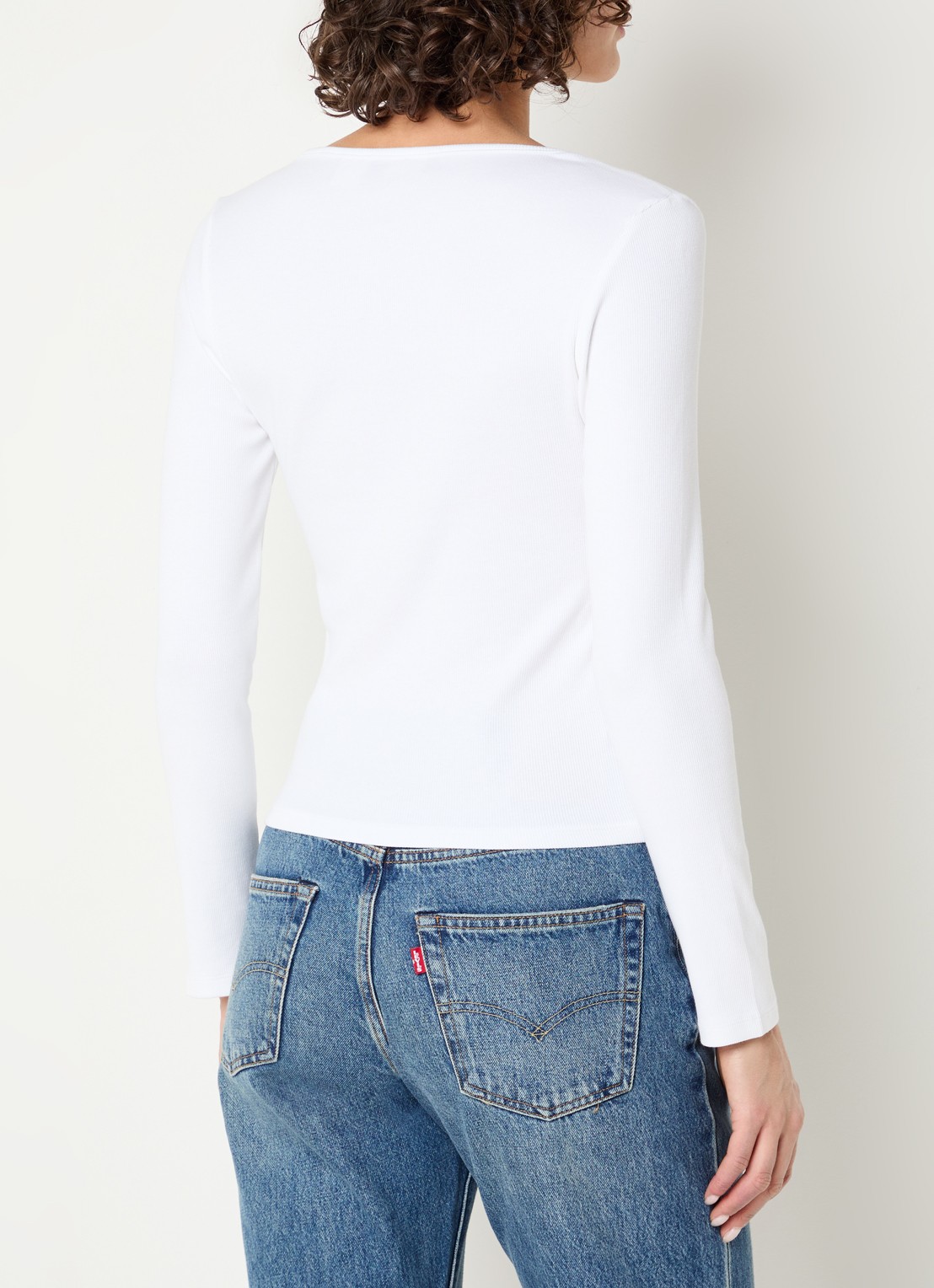 Levi's Essential ribgebreide top met stretch - achterkant wit