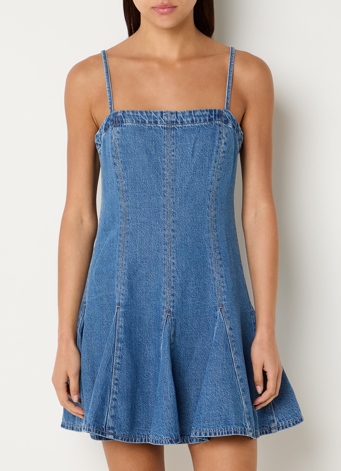Levi's Godet mini A-lijn jurk met plooidetail - detail indigo