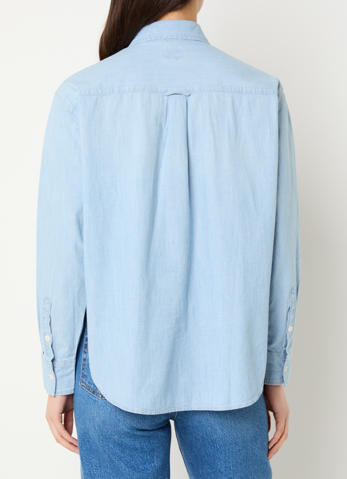 Levi's Harlie blouse van chambray met borstzak - achterkant lichtblauw