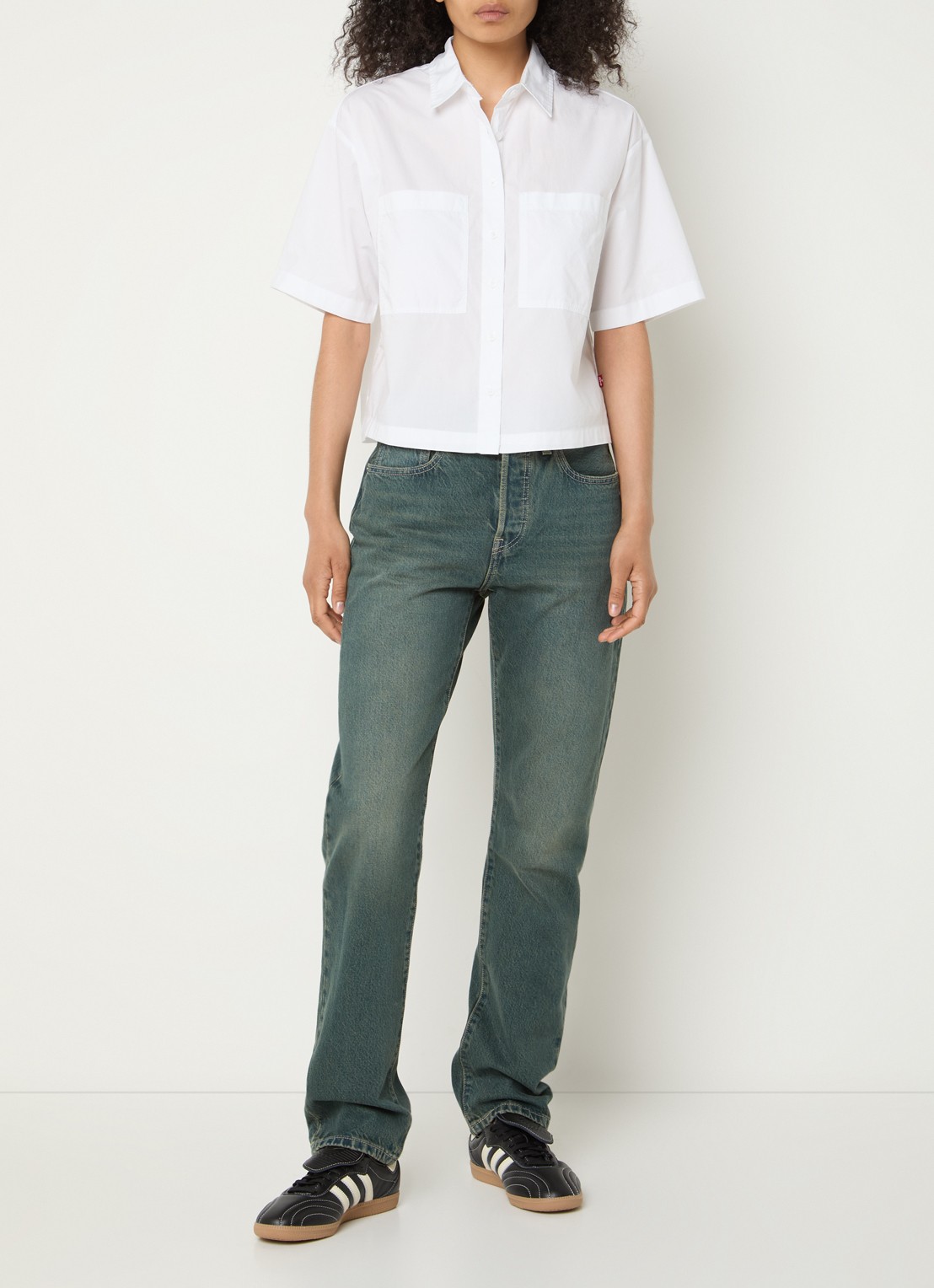 Levi's Harlie cropped blouse met borstzakken - voorkant 4 wit