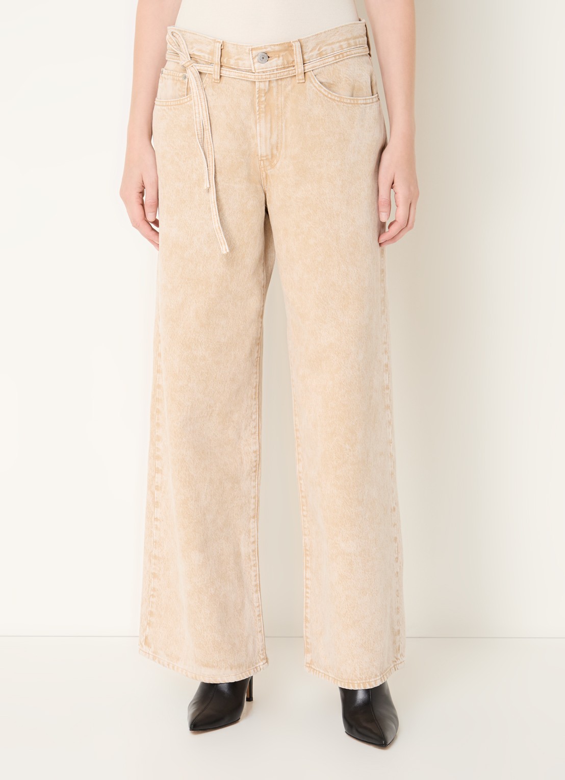 Levi's High waist flared jeans met gekleurde wassing en strikceintuur - detail 4 geelgoud