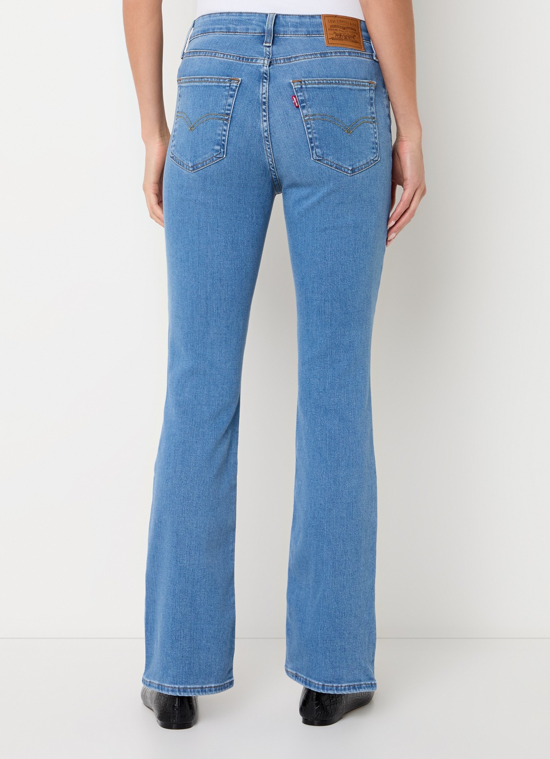 Levi's High waist flared jeans met medium wassing - achterkant 5 indigo