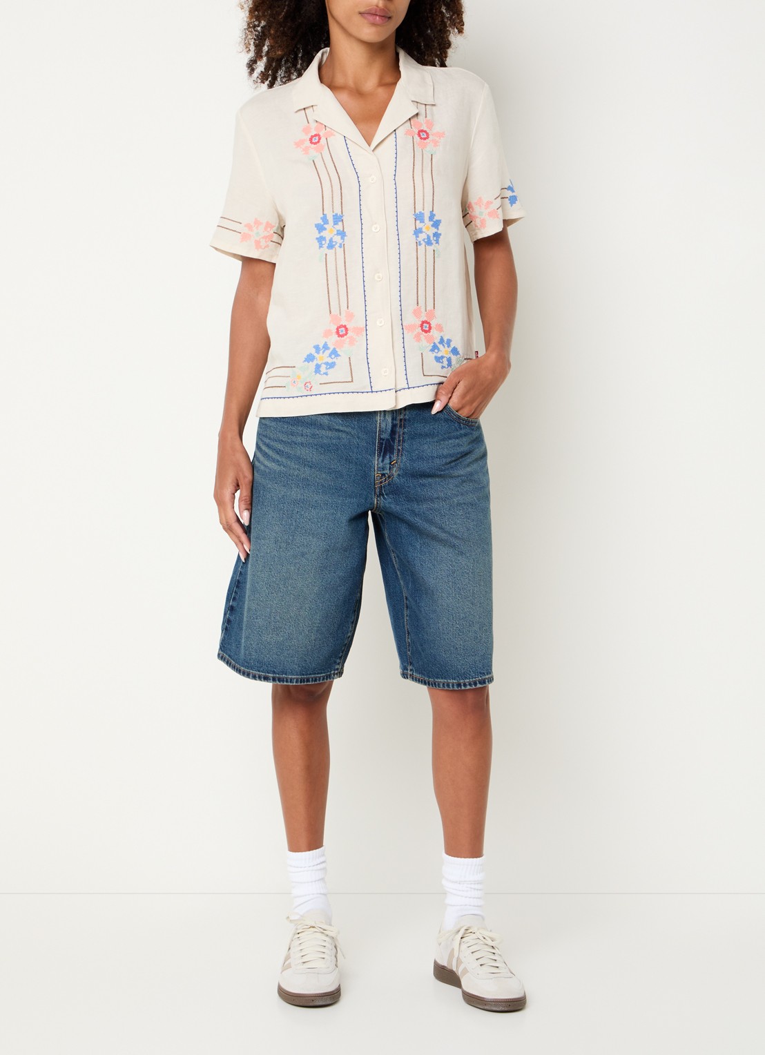 Levi's High waist loose fit korte broek van denim - voorkant 2 indigo