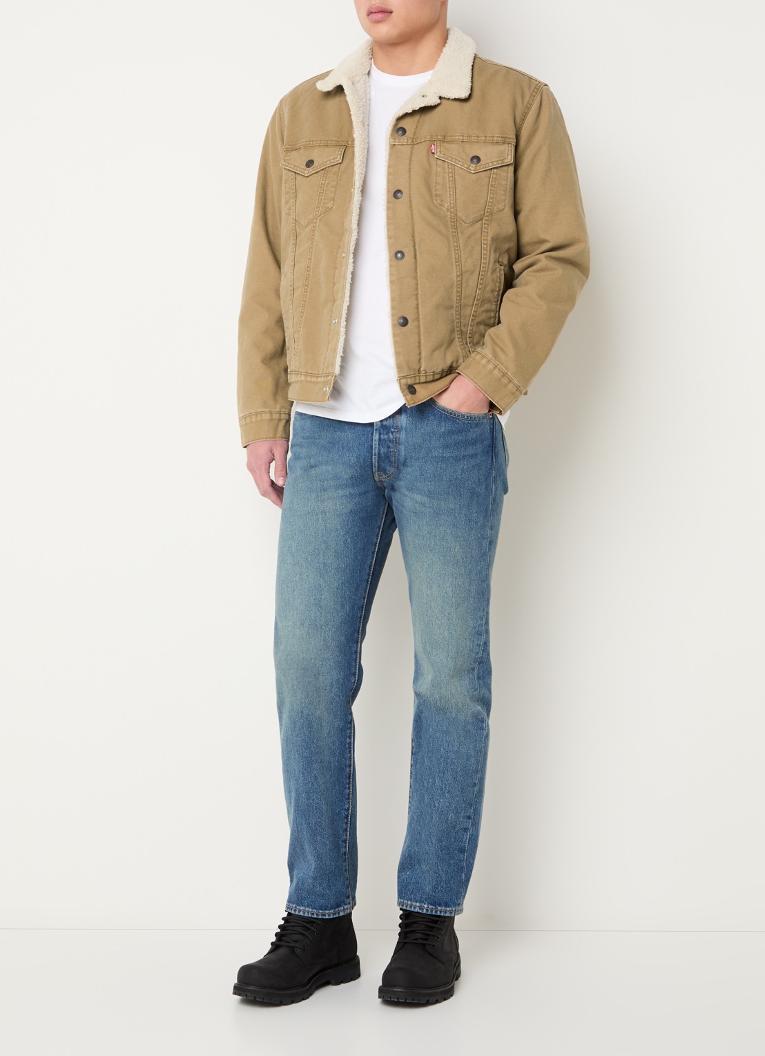 Levi's Jack met teddy voering en borstzakken - voorkant 4 camel