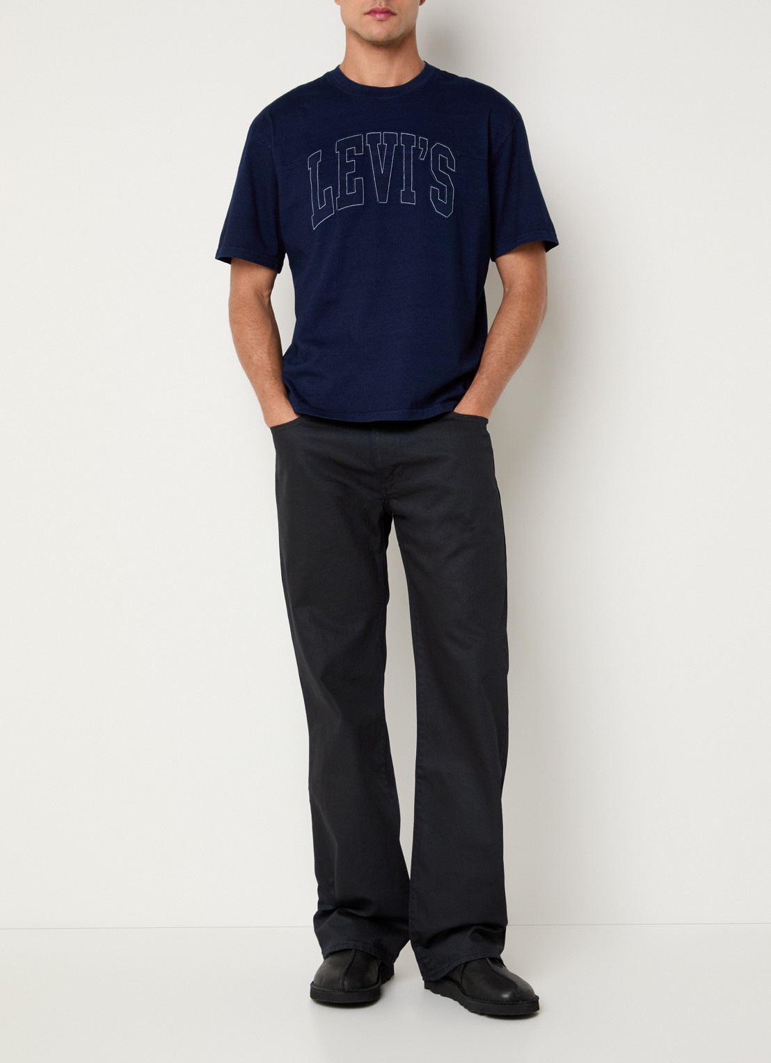 Levi's Lockwood Practise T-shirt met logoprint - voorkant 3 donkerblauw