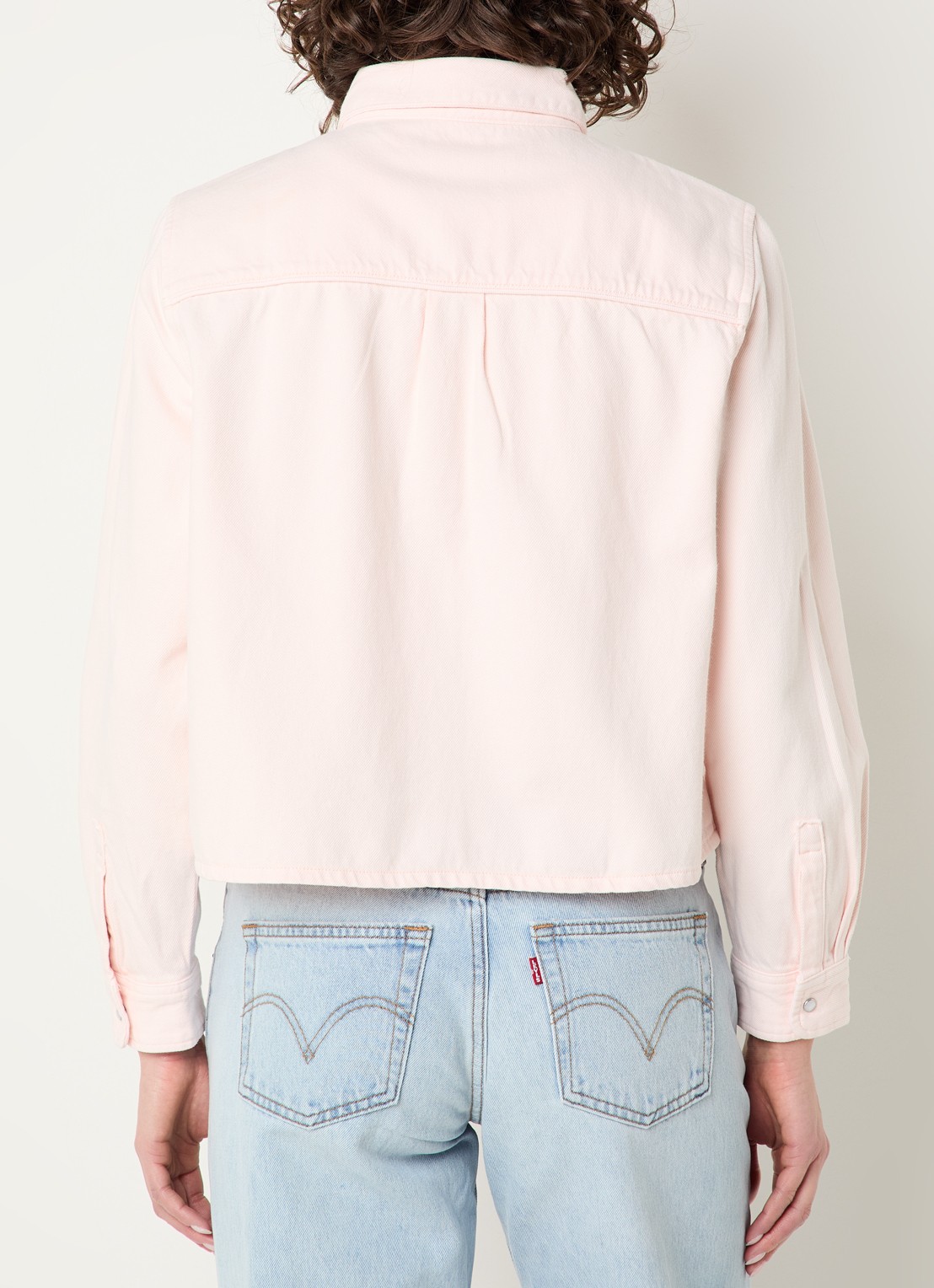 Levi's Logan blouse van denim - achterkant lichtroze