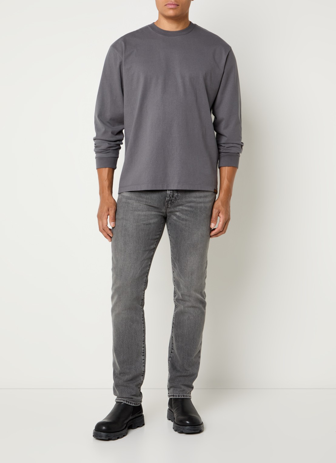 Levi's Longsleeve met ronde hals - voorkant 3 grijs